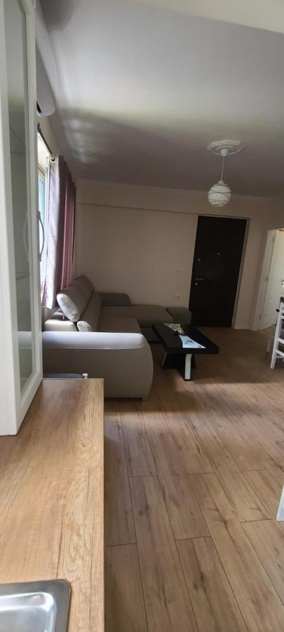Brand New Apartment Gjirokastër מראה חיצוני תמונה